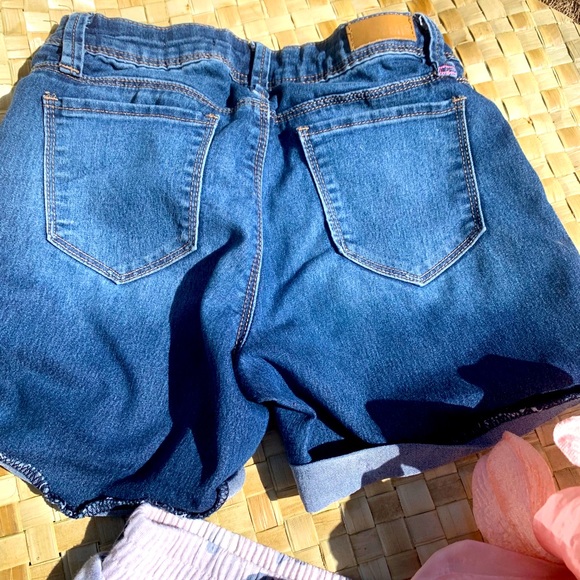 Lot of three little girls’ denim shorts - 10L - Picture 3 of 10